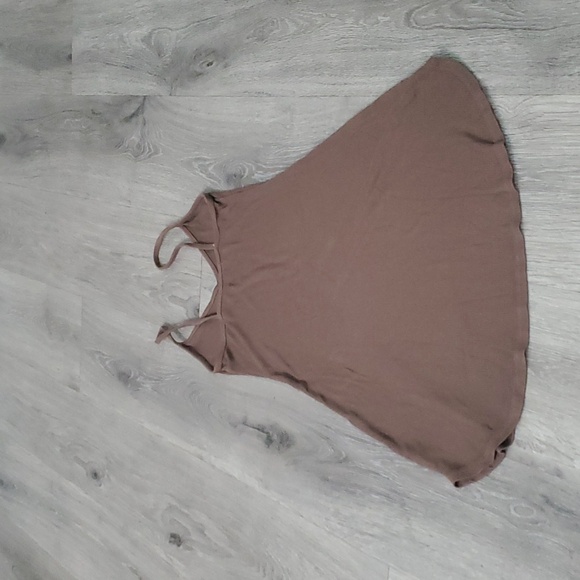Joah Brown Slip dress in mauve size xs/s in gently used condition. - Picture 5 of 8